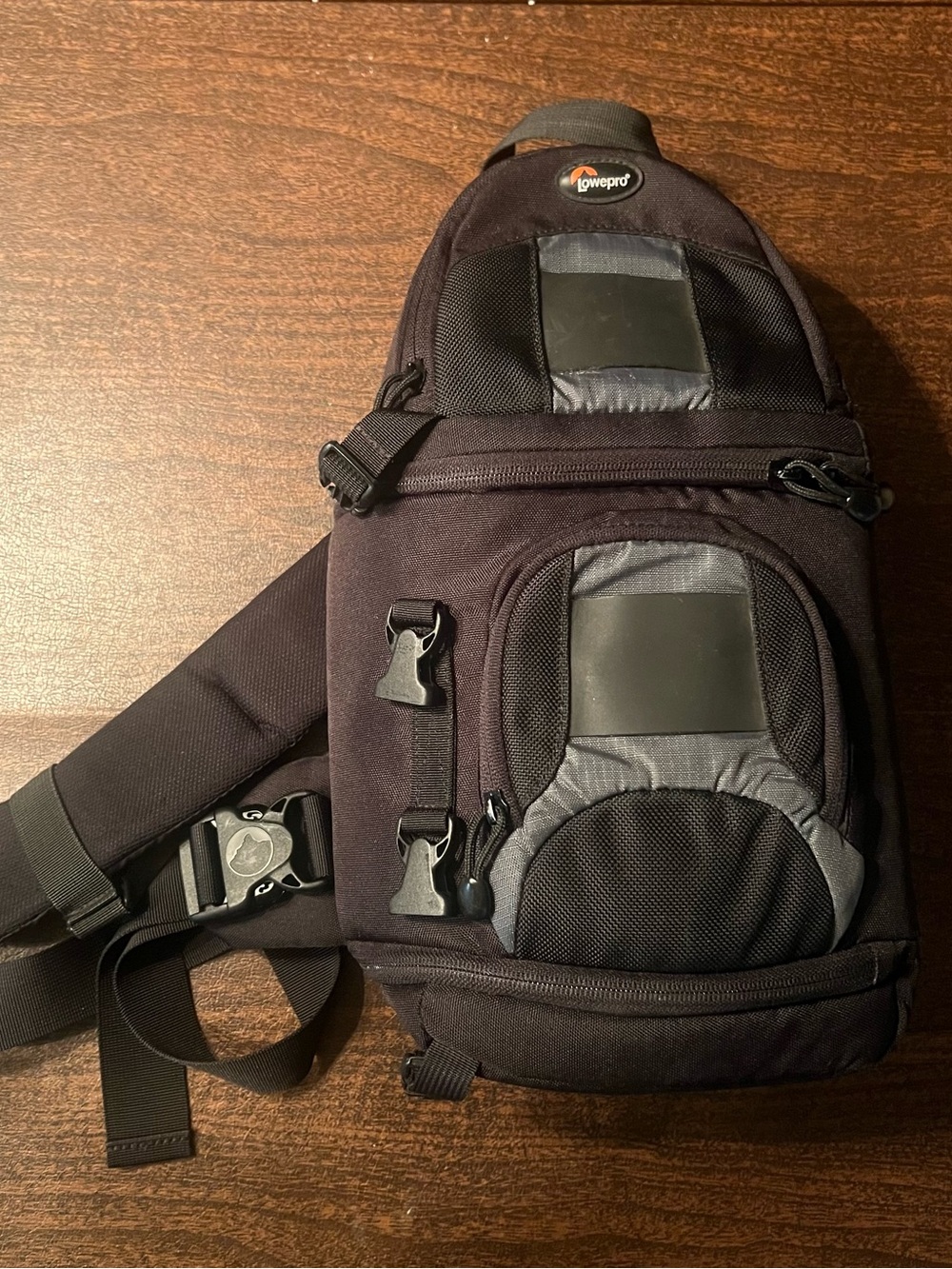 Lowepro Slingshot Sling Shot 100 AW All Weather Camera Bag Backpack Cushioned